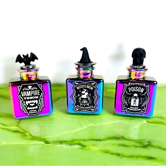 🎃 -Target Bullseye’s Playground-Halloween Iridescent Potion Bottles- Set of 3 - Picture 1 of 7